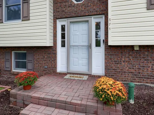 571 E Tolna Rd, Shrewsbury, PA 17361