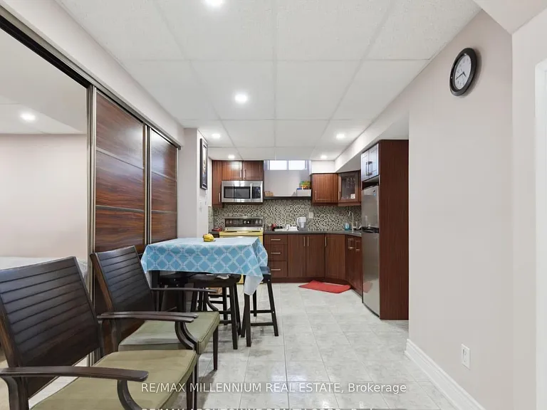 5687 Goldenbrook Dr #BASEMENT — Photo 8