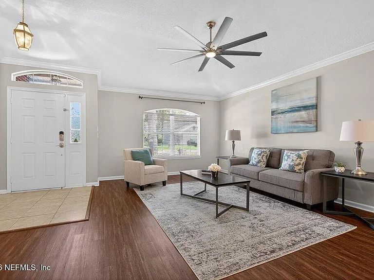 1634 Majestic View Ln — Photo 6