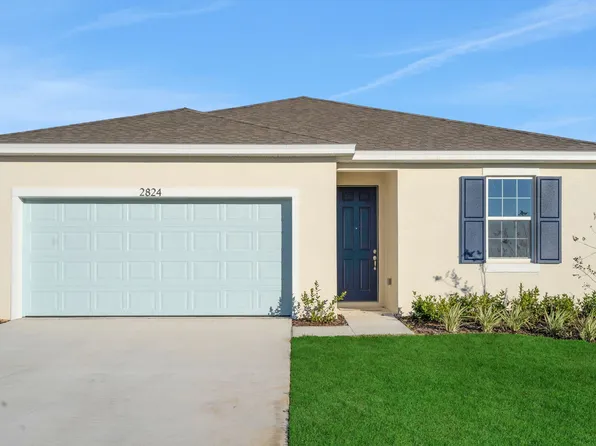 2824 Supermarine Rd, Tavares, FL 32778