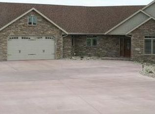 27312 Meadow Ridge Rd, Harrisburg, SD 57032