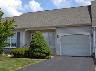 89 Knollwood Dr, Lancaster, PA 17601
