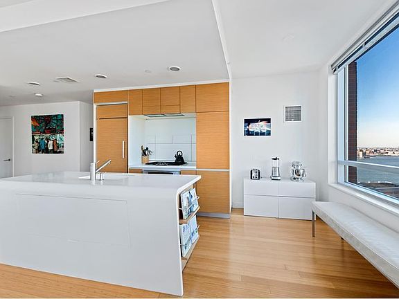 2nd image of 2 River Ter APT 21A