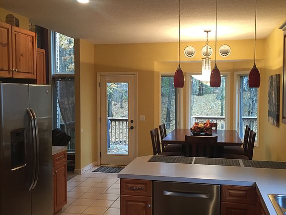 5th image of 6218 Miramonte Dr NE