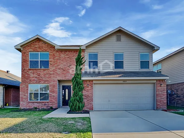 9829 Sparrow Hawk Ln, Fort Worth, TX 76108