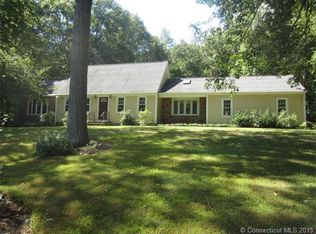 15 Renee Ct, Cheshire, CT 06410