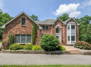 1 Pegg Rd, Flemington, NJ 08822