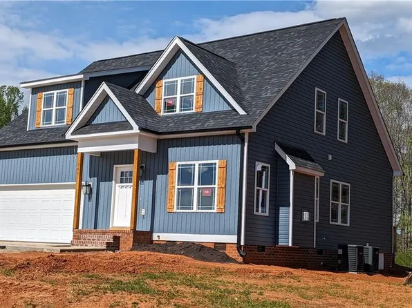 161 Roaring Creek Ln, Winston Salem, NC 27107