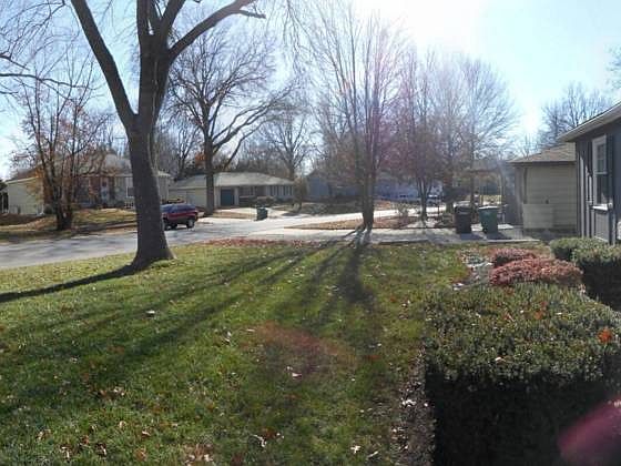 1st image of 630 NW Kay Dr