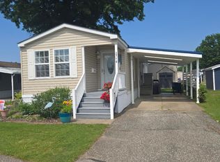2719 Green Hill Dr, Erie, PA