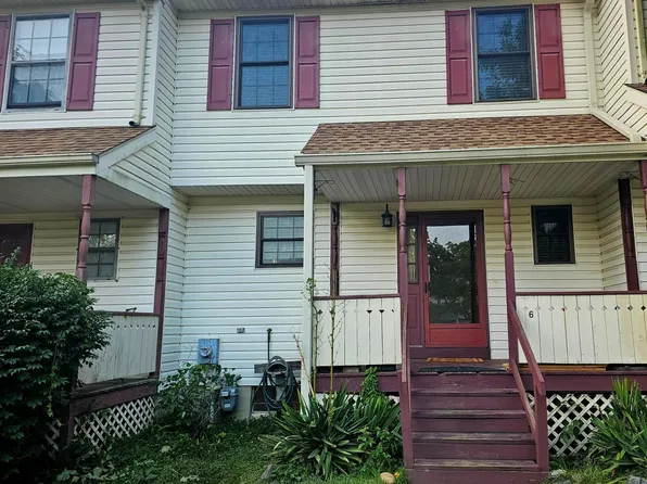 6 Gloria Ct, Mount Holly, NJ 08060
