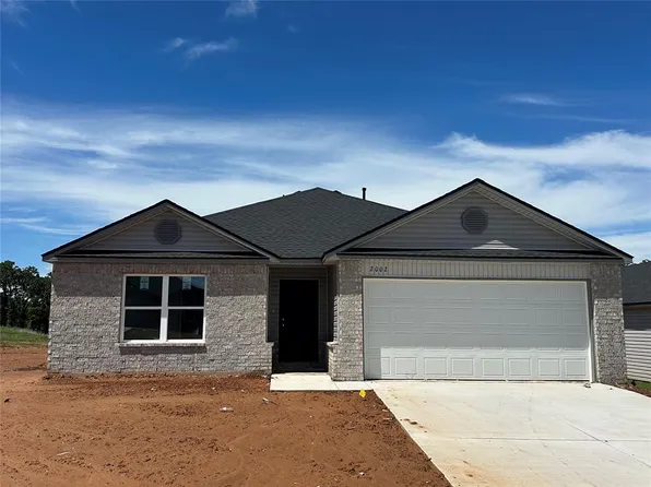 2002 Chandler Meadows Dr, Chandler, OK 74834