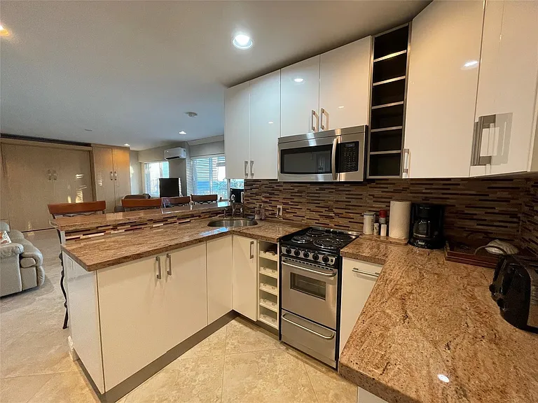 4564 El Mar Dr #5 — Photo 5
