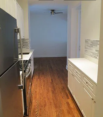 Rented by Crosstown Apartments NYC | media 25