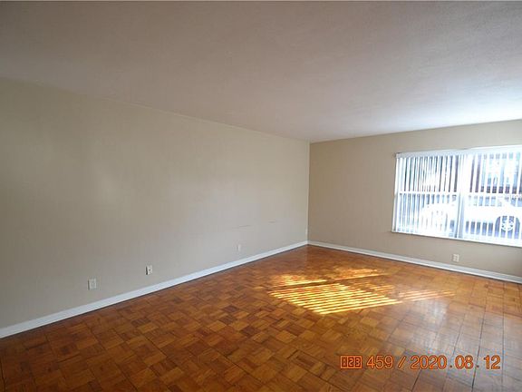 3rd image of 2101 W Hills Ave #1-2