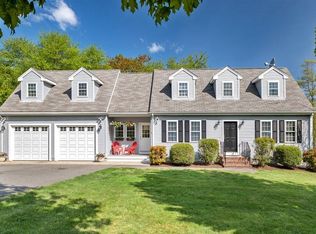 2 Morris Hope Ln, Berkley, MA 02779