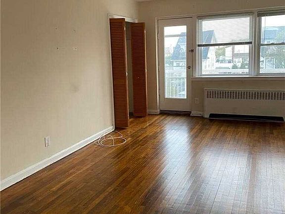 2nd image of 532 E Broadway APT 4
