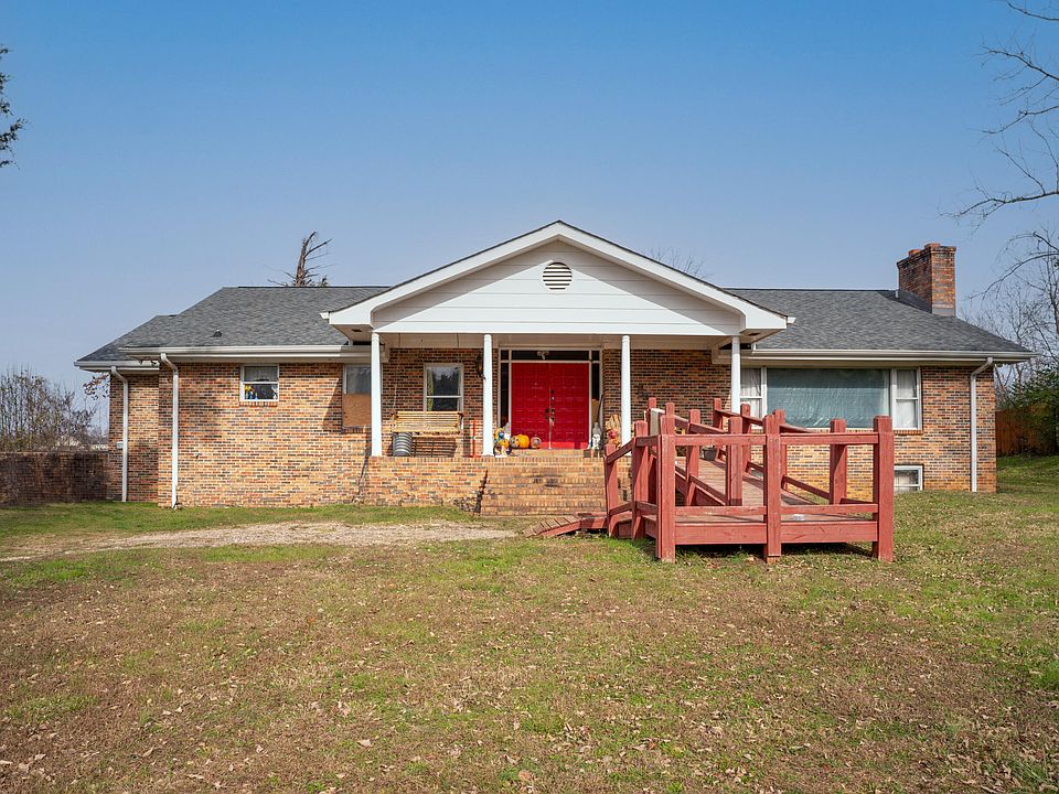 1st image of 8009 Shallowford Rd