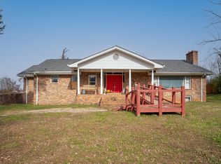 8009 Shallowford Rd, Chattanooga, TN 37421