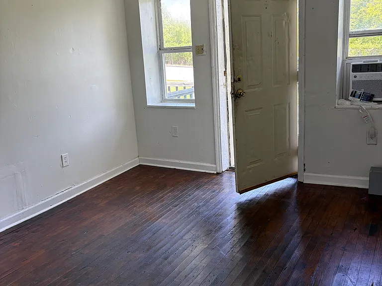 823 Siluria St #825 — Photo 10
