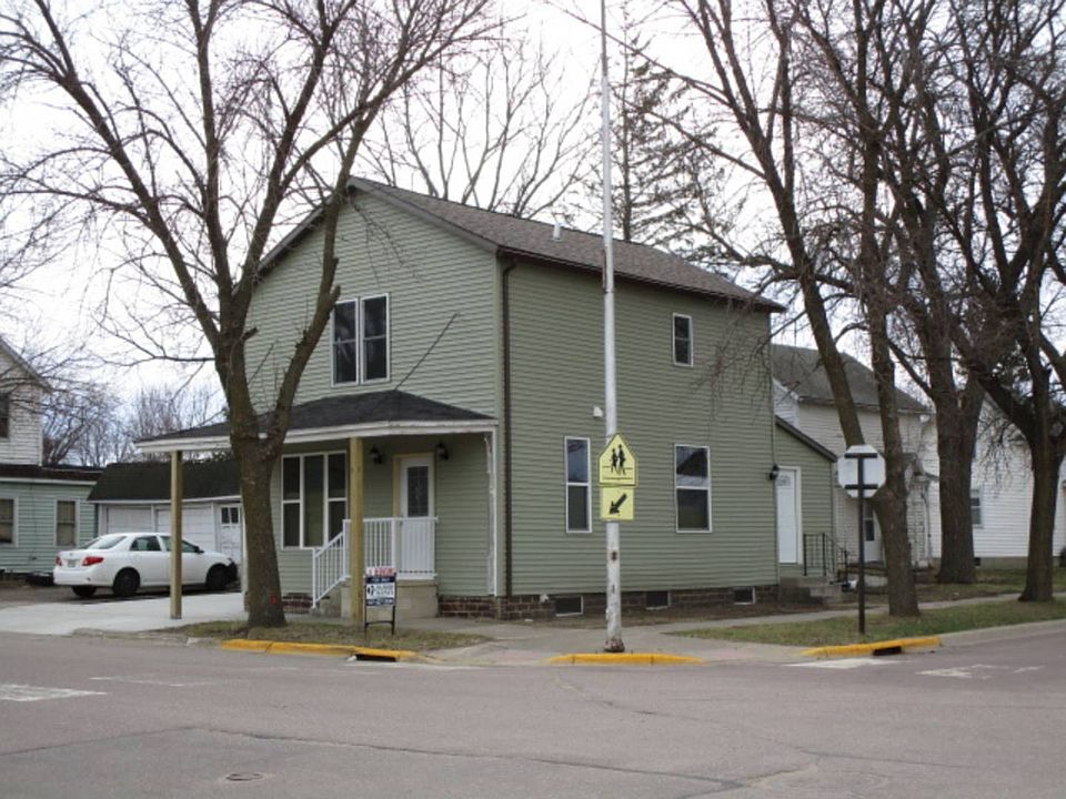 1st image of 1200 3rd Ave