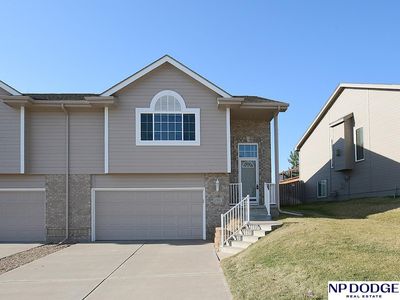 17555 George Miller Pkwy, Omaha, NE, 68116