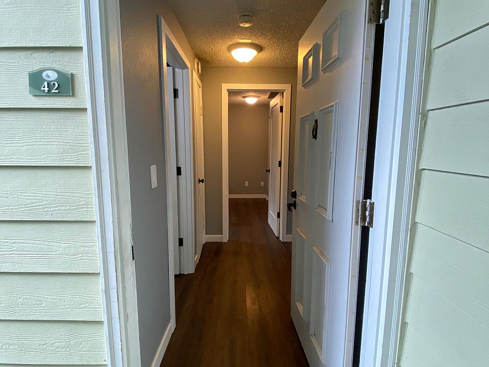 Welcome! Front entrance
