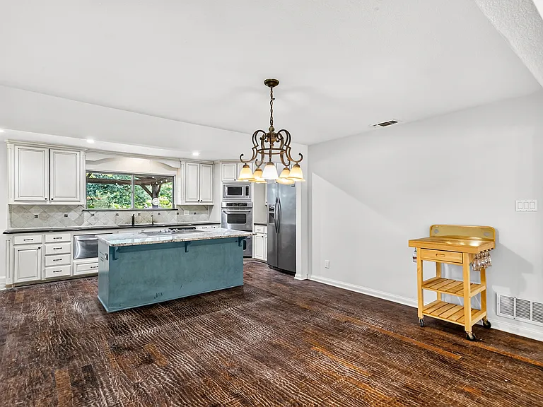 16740 Redbud Dr — Photo 5