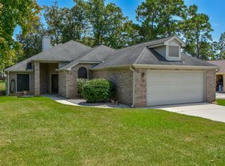 73 Hallmark Dr, Conroe, TX 77304