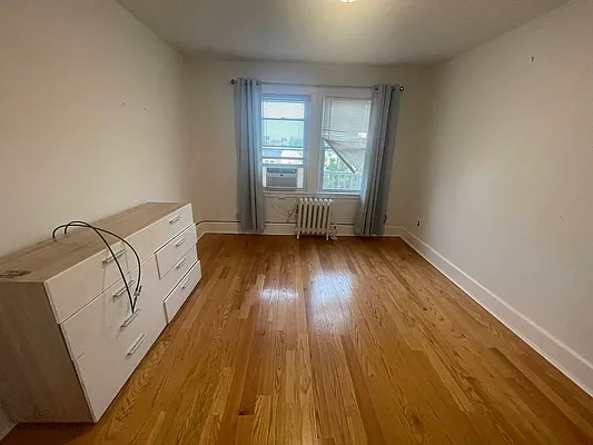 Rented by Metropolis International Realty Inc. | media 13