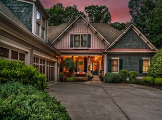 166 Gold Leaf Trl, Powder Springs, GA 30127