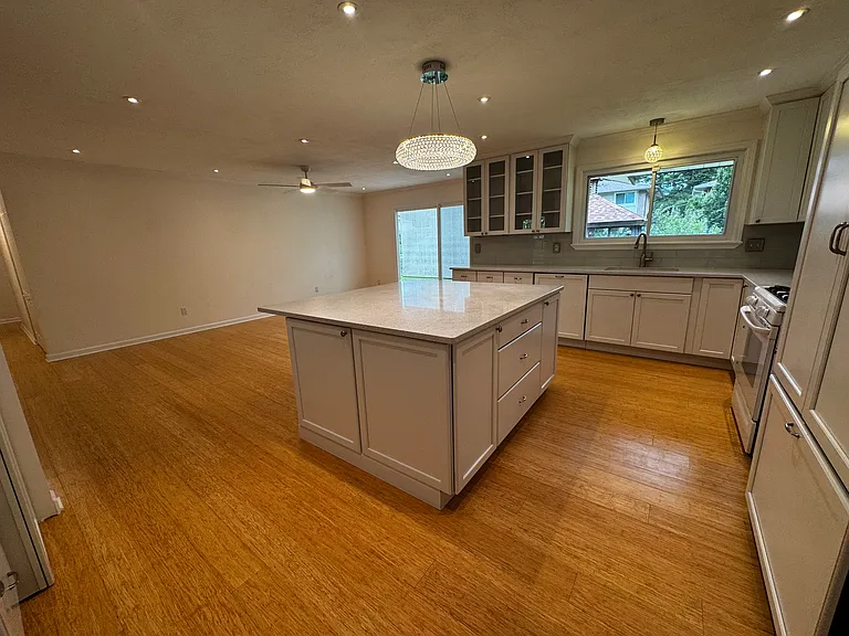13153 Weatherfield Dr — Photo 11
