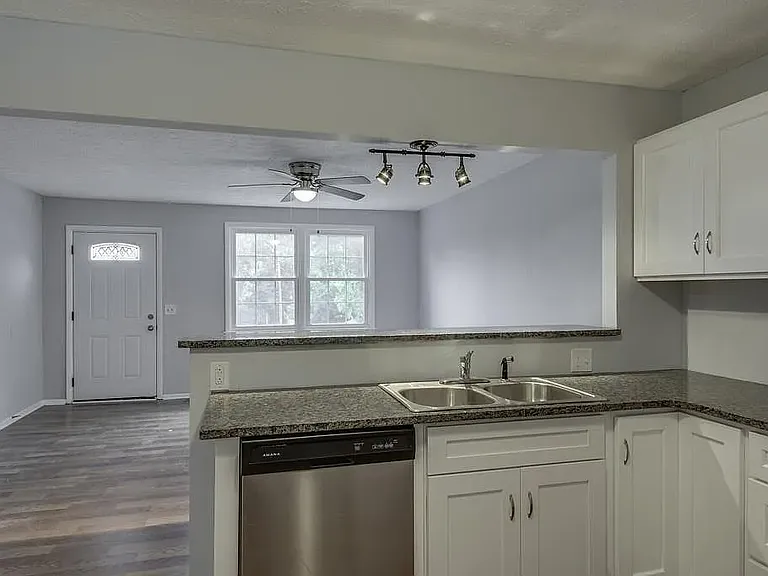 508 Ash Briar Cir — Photo 5