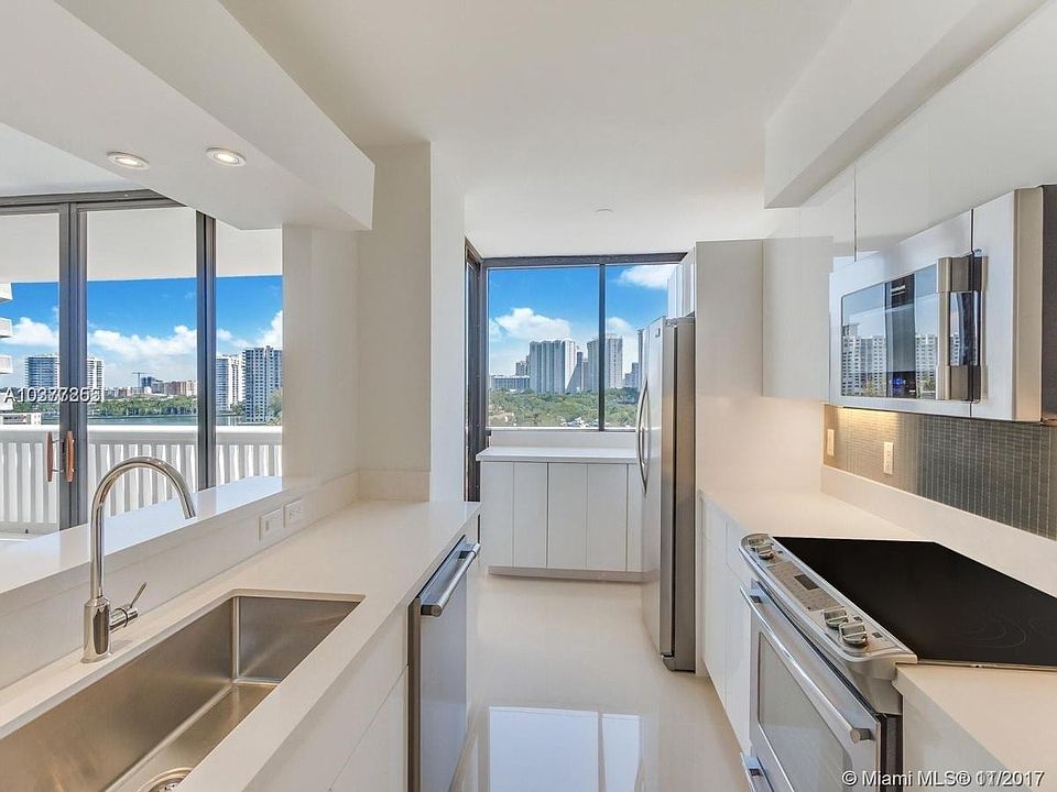 1st image of 1000 Island Blvd #1008