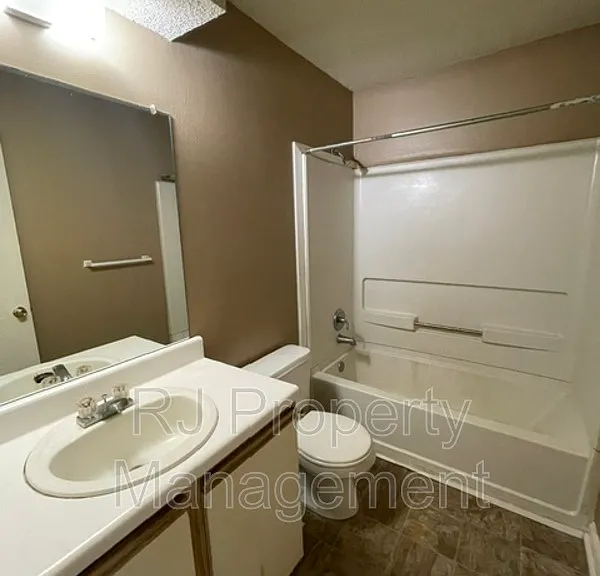 3566 Bristerwood Dr — Photo 11