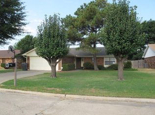 1907 Wildewood Dr, Ardmore, OK 73401