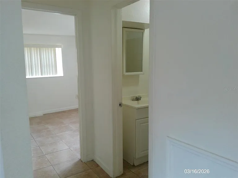 808 S Central Ave — Photo 10