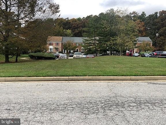 3rd image of 29 Six Notches Ct
