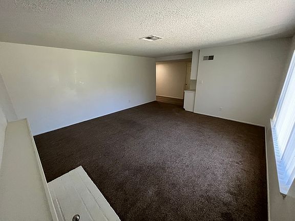 3rd image of 25450 Cottage St