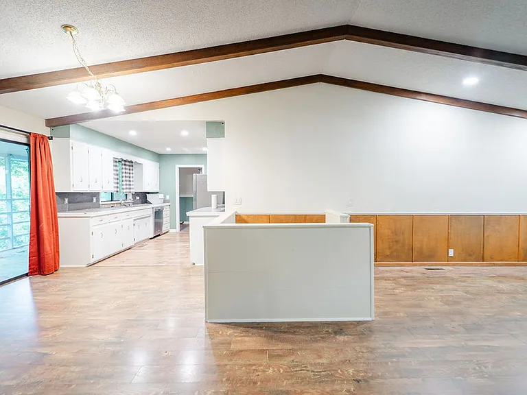 68 Sierra Dr — Photo 5