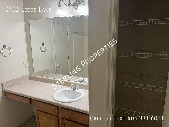 2402 Leeds Ln — Photo 30
