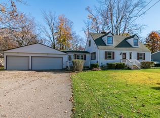 7689 Hopkins Rd, Mentor, OH 44060