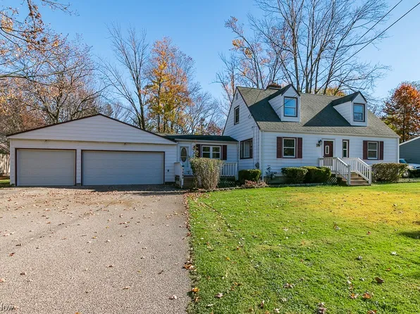 7689 Hopkins Rd, Mentor, OH 44060