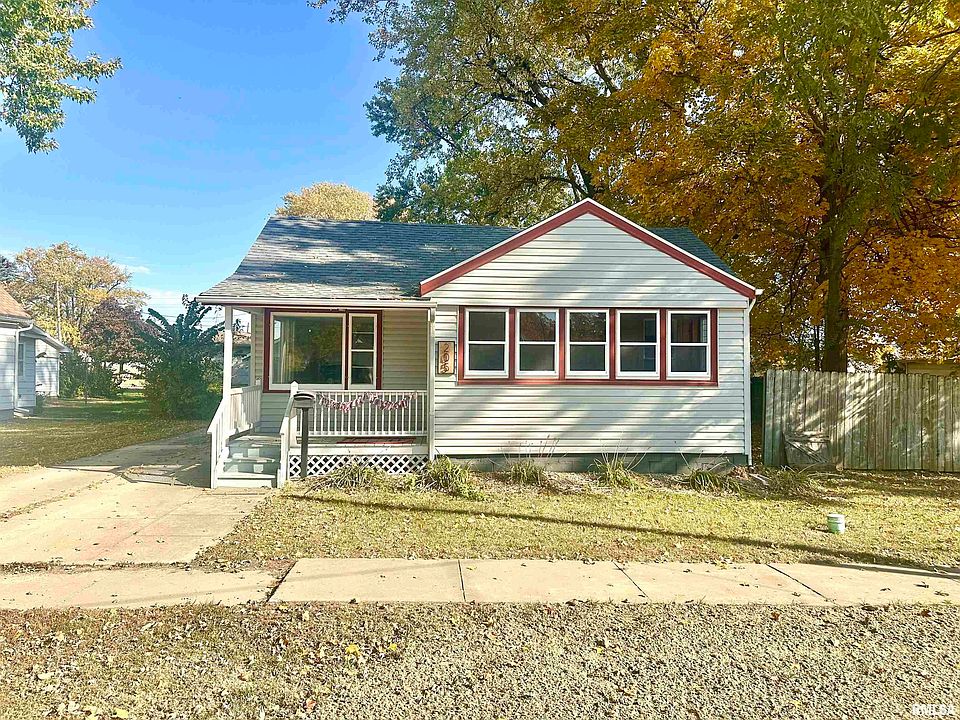 1st image of 205 N Austin Ave