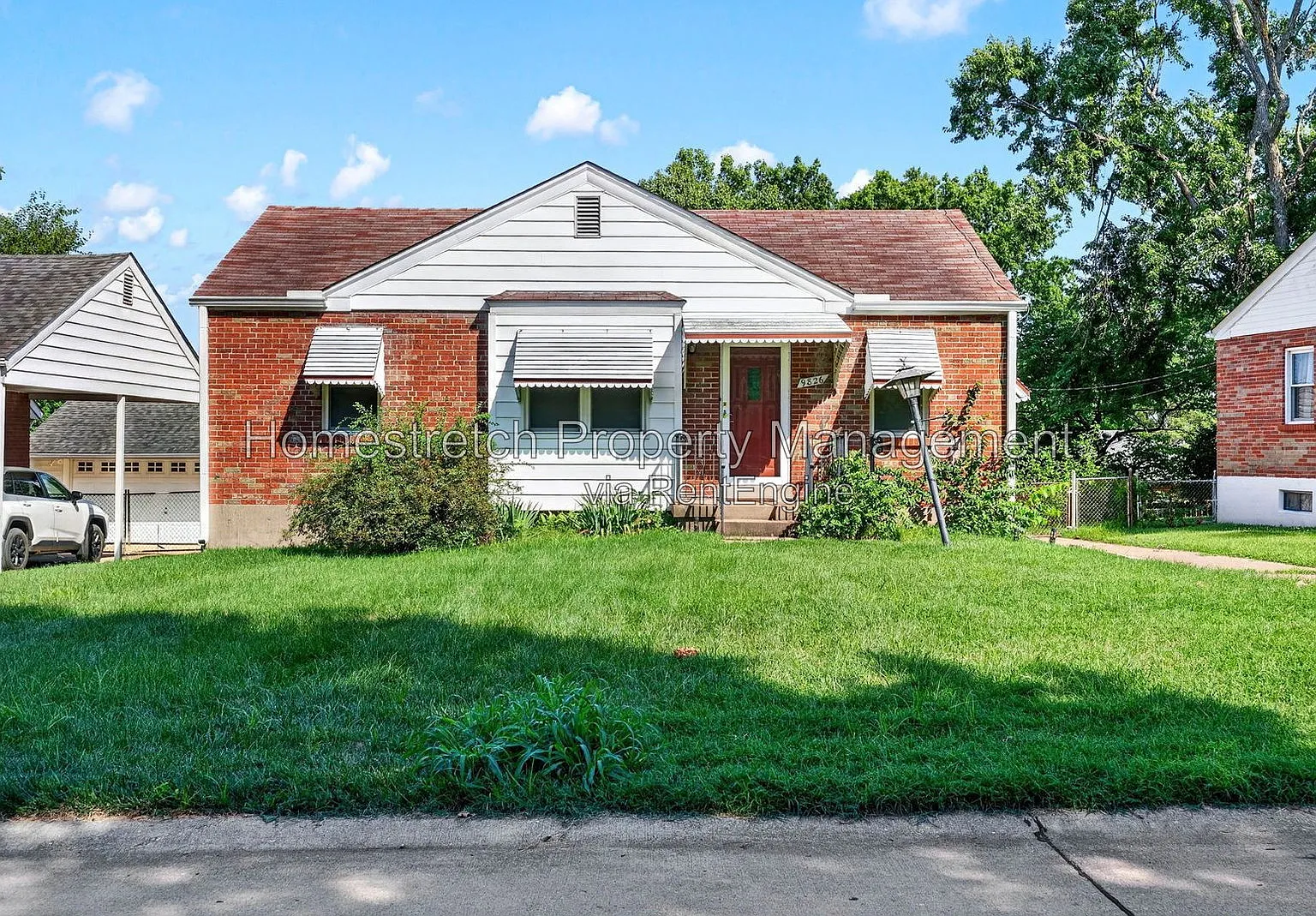 3 bed, 1.0 bath, 872 sqft, $1,695 — Photo 3