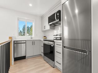 9328 Ebor Rd, Delta, BC V4C4R3