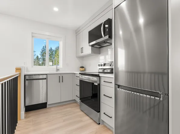 9328 Ebor Rd, Delta, BC V4C 4R3