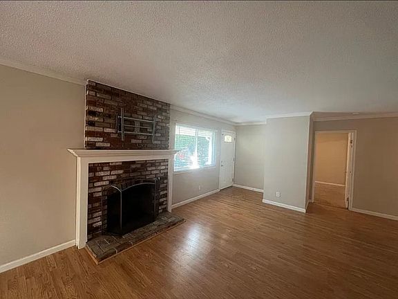 3rd image of 9573 Lake Natoma Dr