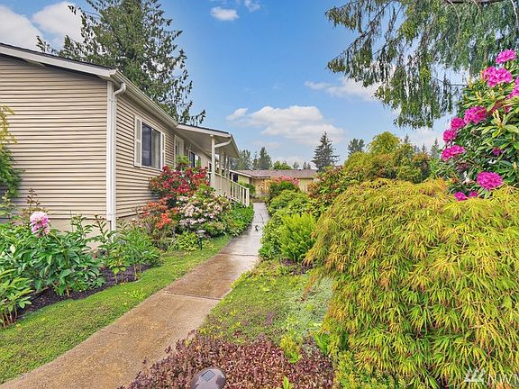 3rd image of 2282 Sunset Ave #67