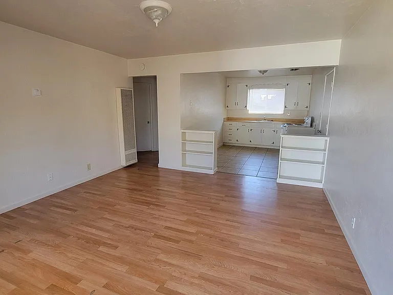 750 S Union Rd — Photo 2